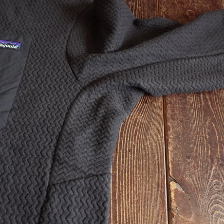 Patagonia  M's R1 Air Crew
