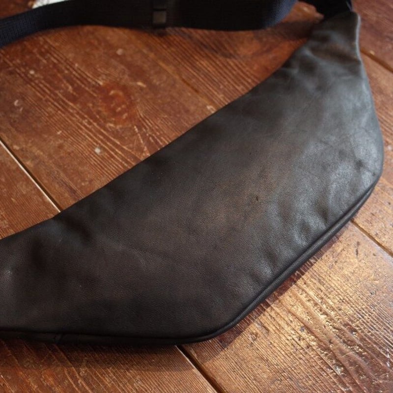 バッグ mountain research / fanny pack Mountain Research Fanny Pack - Black | Garmentory