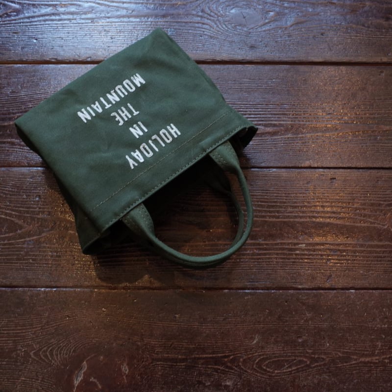 CAMP CREW H. I. T. M. CONTAINER (M) & H. I.