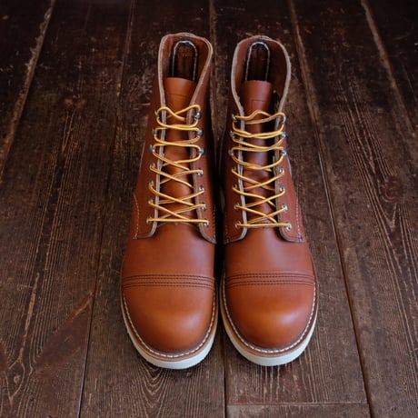 RED WING  #8089  IRON RANGER / TRACTION TRED
