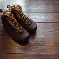 Mountain Research × KEEN  Pyrenees   MOUNTAIN RESEARCH BROWN  〈SALE〉