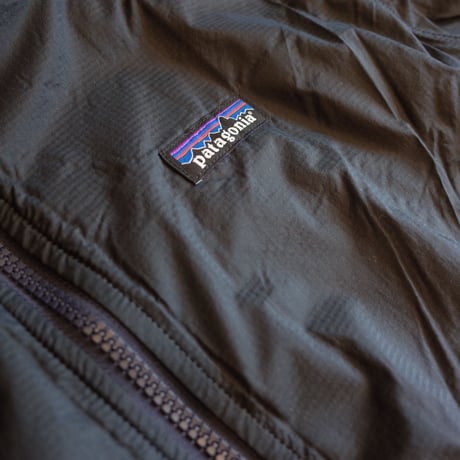 PATAGONIA  M'S REVERSIBLE SHELLED MICRODINI JKT
