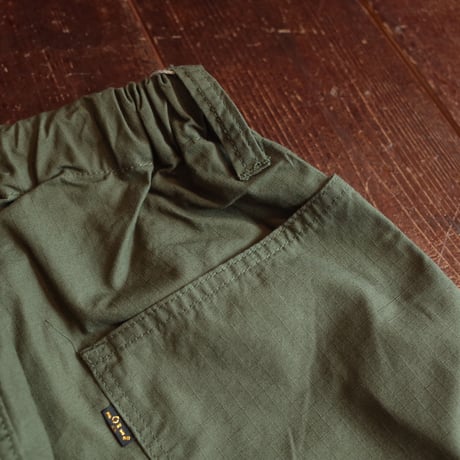 NECESSARY OR UNNECESSARY   SPINDLE PAINTER SHORTS