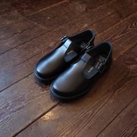 BEAUTIFUL SHOES  T-STRAP / GLOXI CUT MEDIUM SOLE