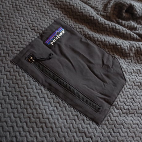 Patagonia  M's R1 Air Crew