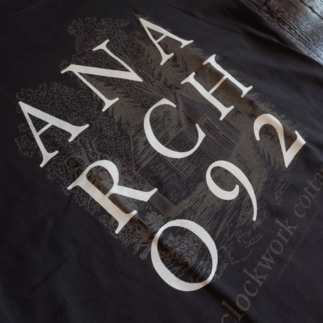 MOUNTAIN RESEARCH  Title Tee