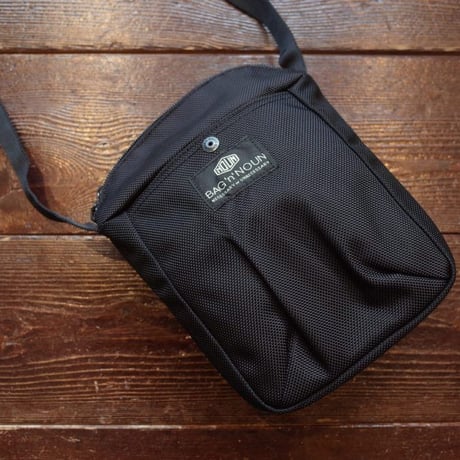 BAG ‘n’ NOUN  POCHETTE ‘MINI / BLACK’