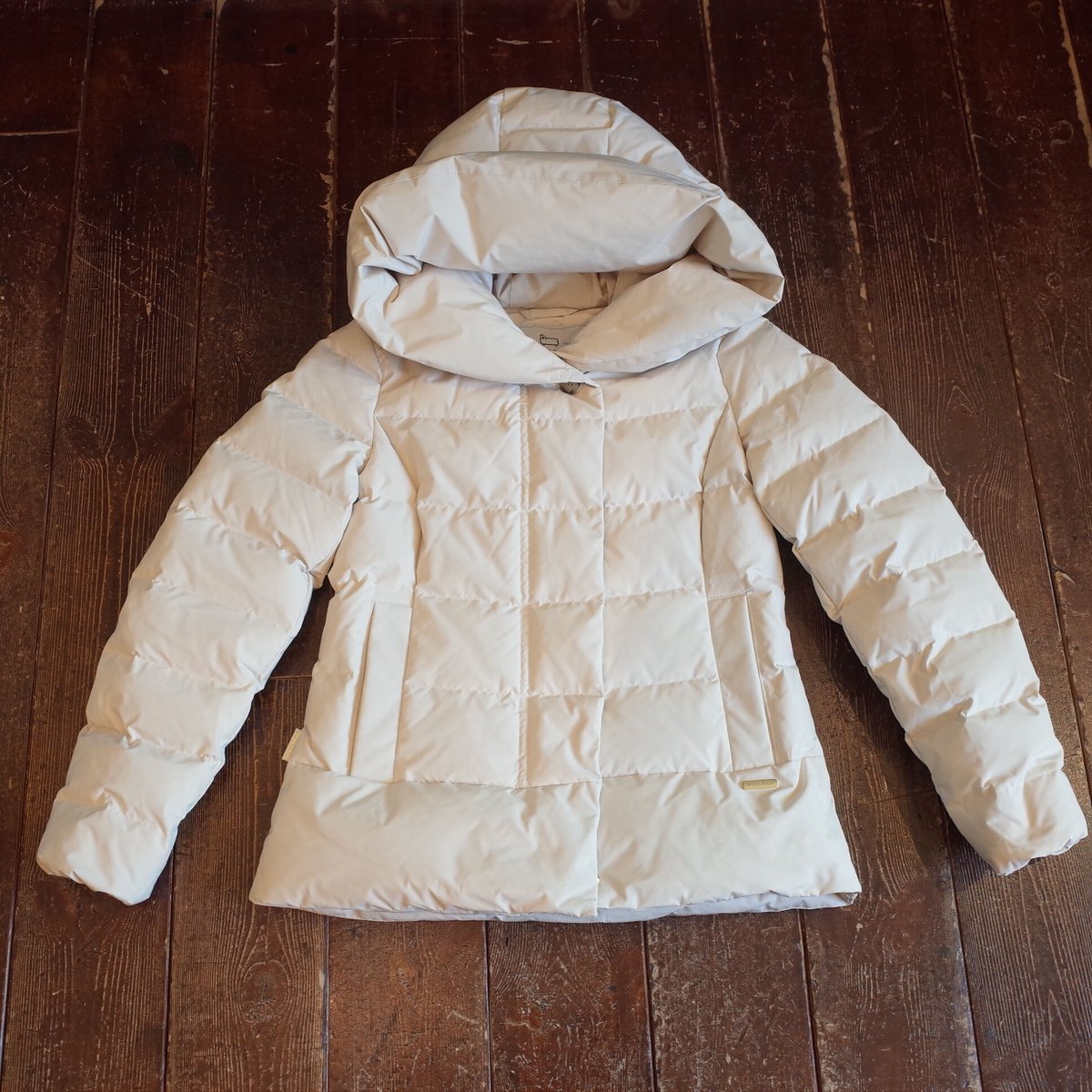 ウールリッチ　パフィープレスコットジャケット　オフホワイト　S WOOLRICH（ウールリッチ） ダウンコート ダウンジャケット WOOLRICH