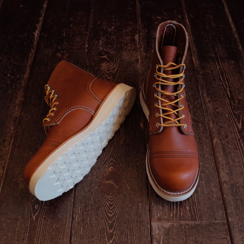 RED WING #8089 IRON RANGER / TRACTION TRED |