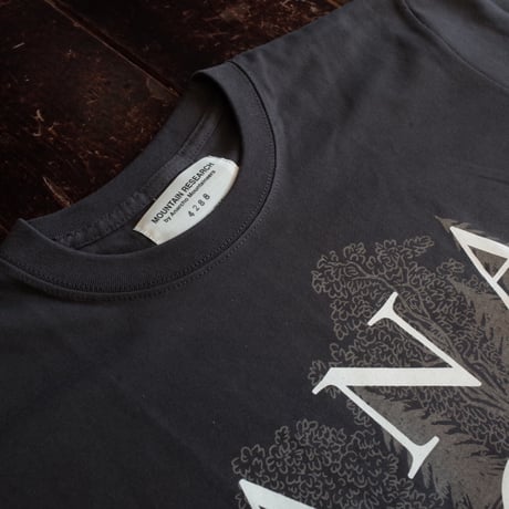 MOUNTAIN RESEARCH  Title Tee