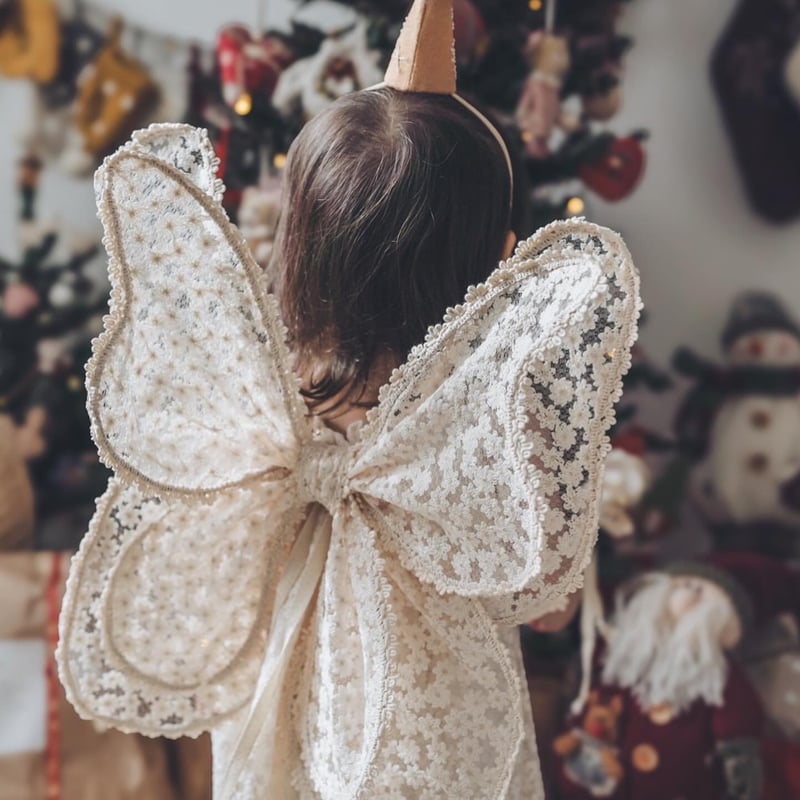 kruhitkalove】Openwork wings/wings | lana