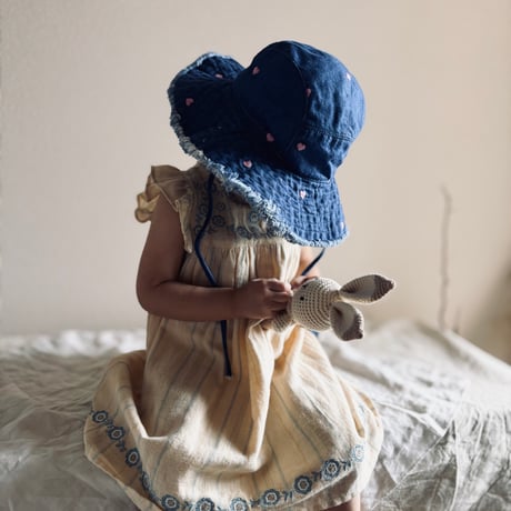【the new society】Lys Hat Hearts Light Denim
