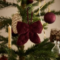 予約【Shirley Bredal】Little Bow ornament - Grape
