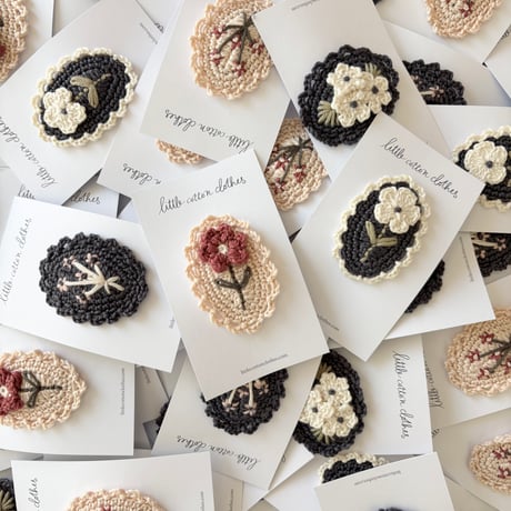 ラスト1【Little Cotton Clothes】 Crochet Hair Clip Bunch of Flowers - Cream