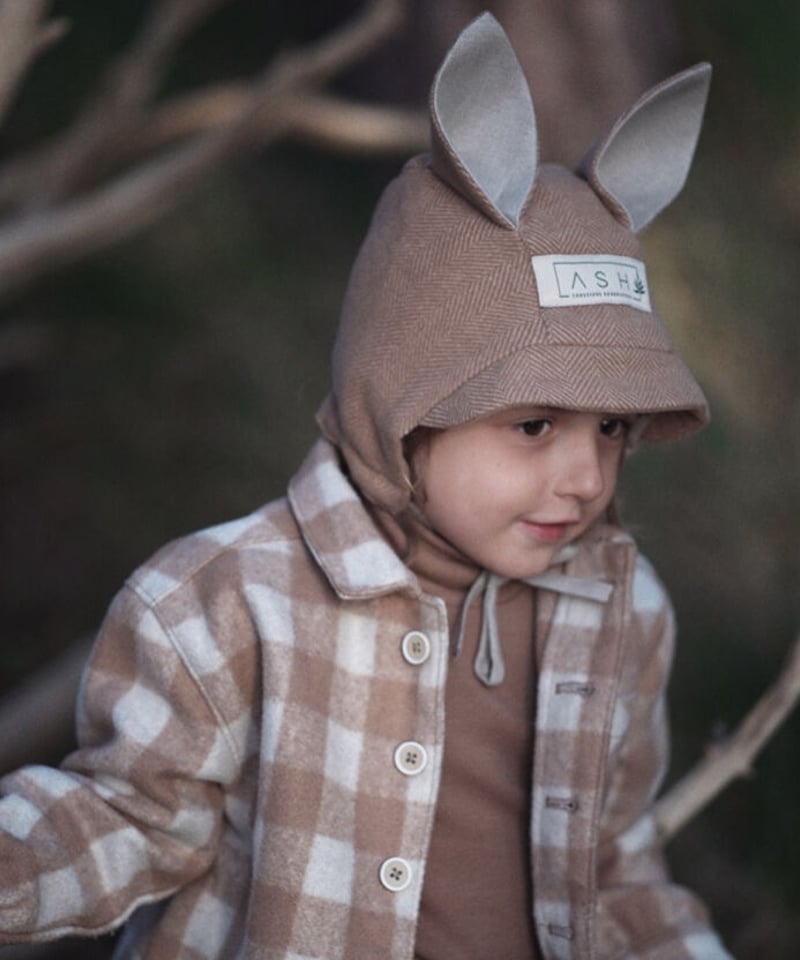 ASH GENERATION】driftwood squirrel bonnet | lana