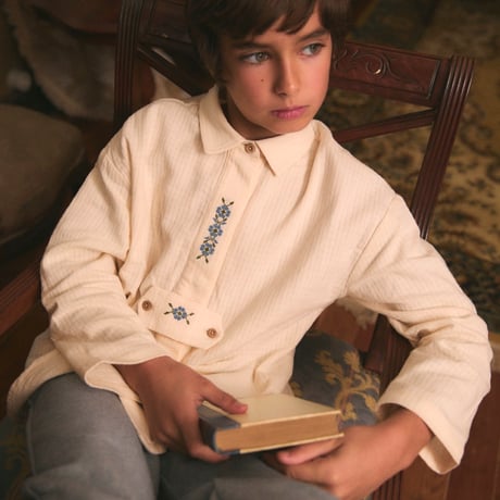【birinit】Ivory embroidered Austria shirt