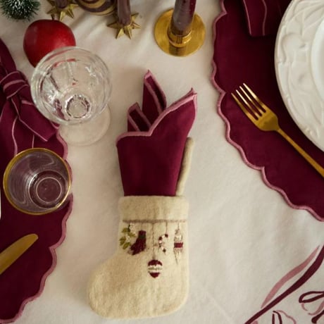 予約【Shirley Bredal】Mini Stocking Garland
