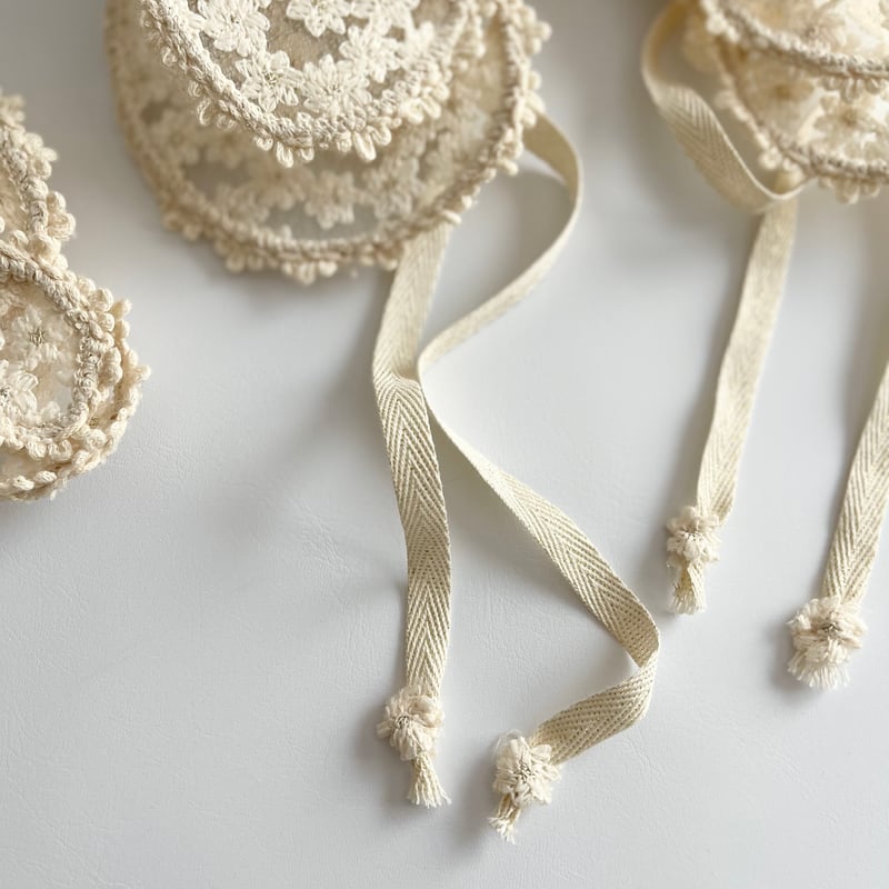 kruhitkalove】Openwork wings/wings | lana