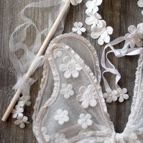 【kruhitkalove】chamomile magic wand / magic wand