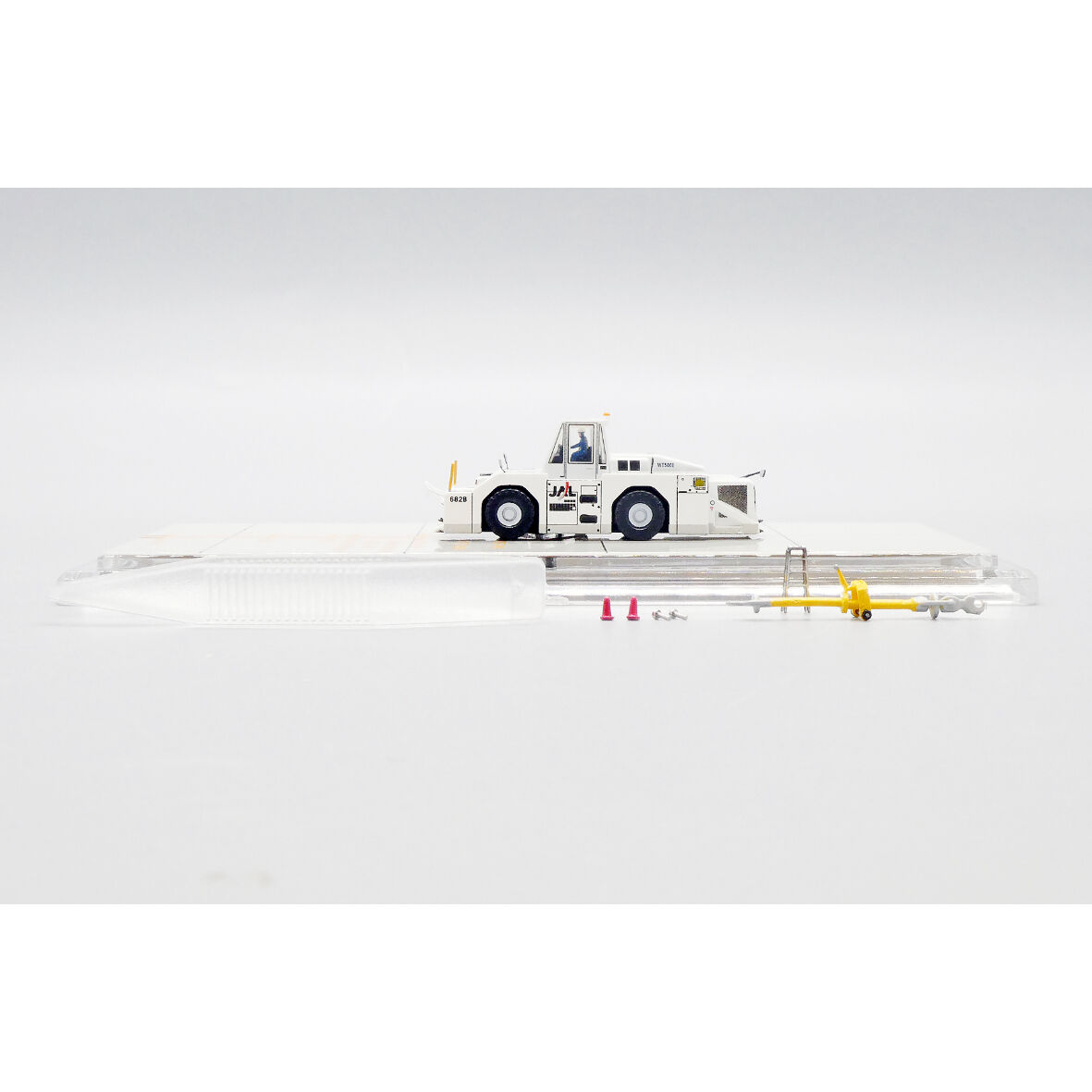 非売品・新商品情報】1/200 トーイングトラクターWT500E JAL太陽の