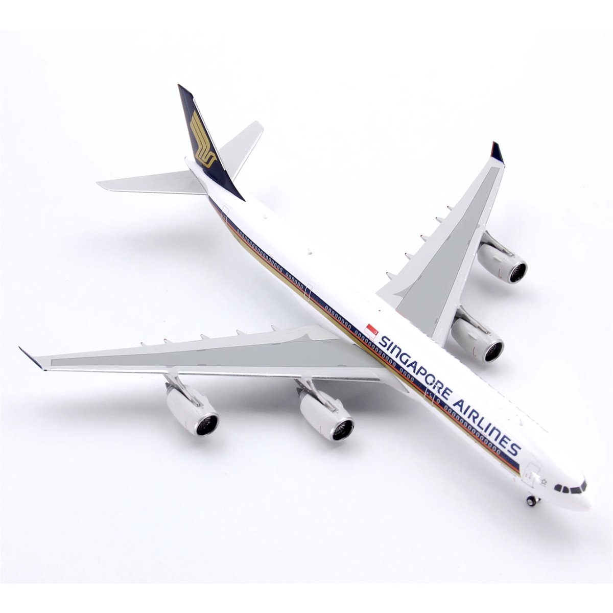 1/400 A340-500 シンガポール航空 9V-SGC | ひこーきちゃん模型専門店