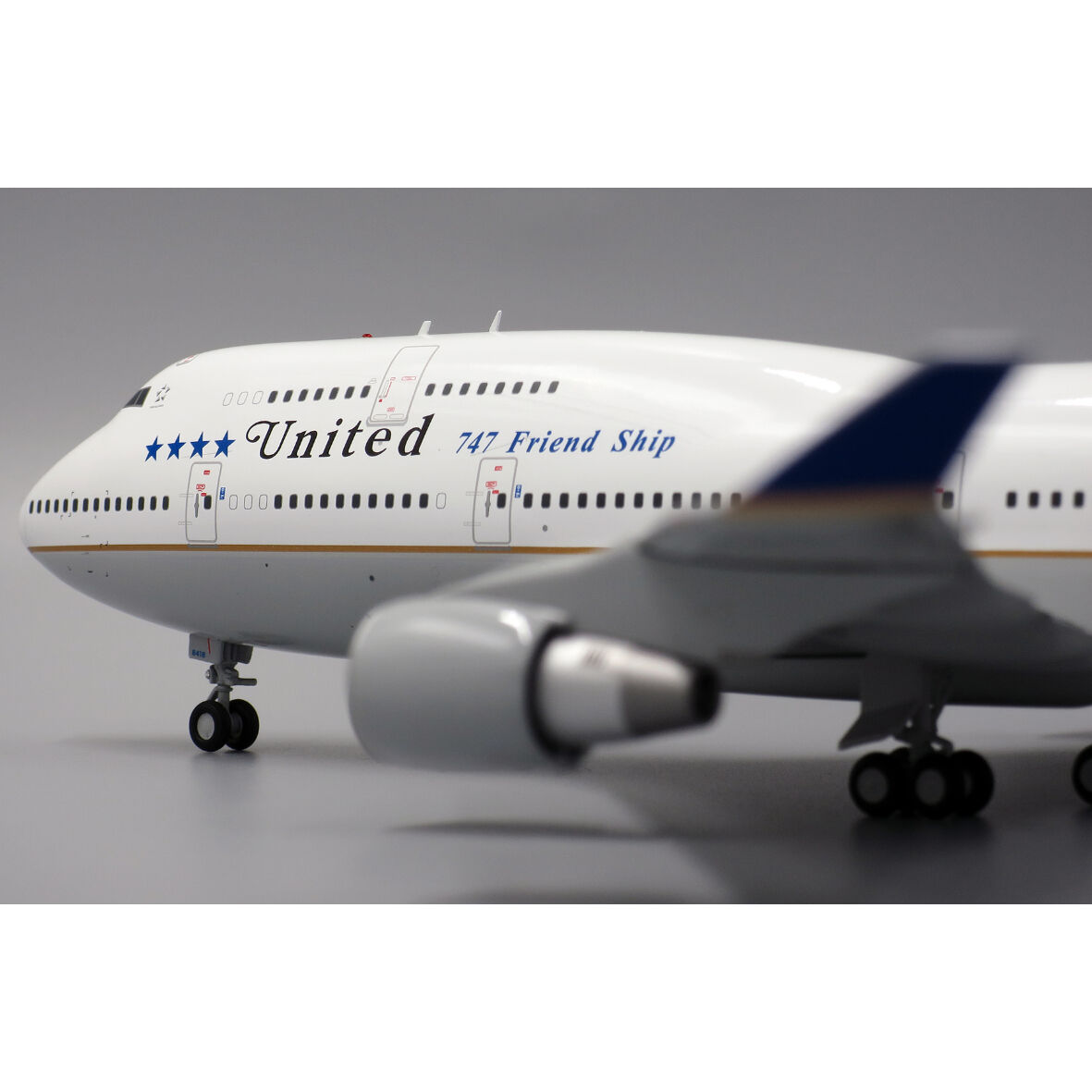 新着】イースタン航空 飛行機モデル A330 1/135 - 航空機