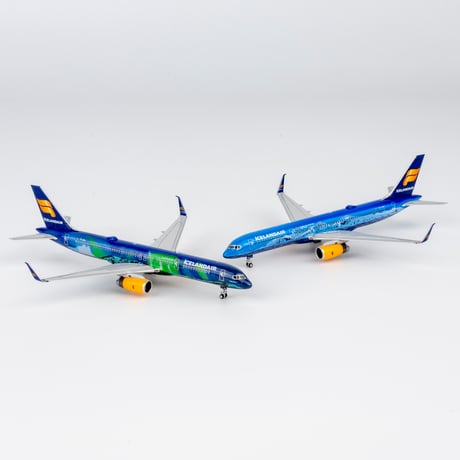 【お取り寄せ商品】(ULTIMATE COLLECTION)1/400  757-200/w  アイスランド航空「Aurora」 TF-FIU  スタンド付き