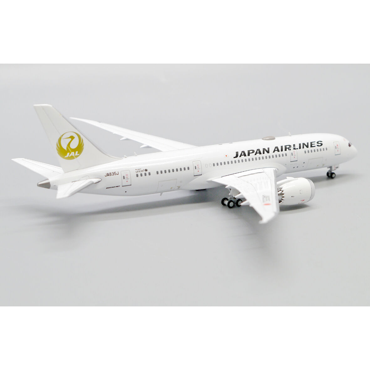 【非売品・新商品情報】1/400 787-8 JAL[金の鶴丸ロゴ] JA835J |