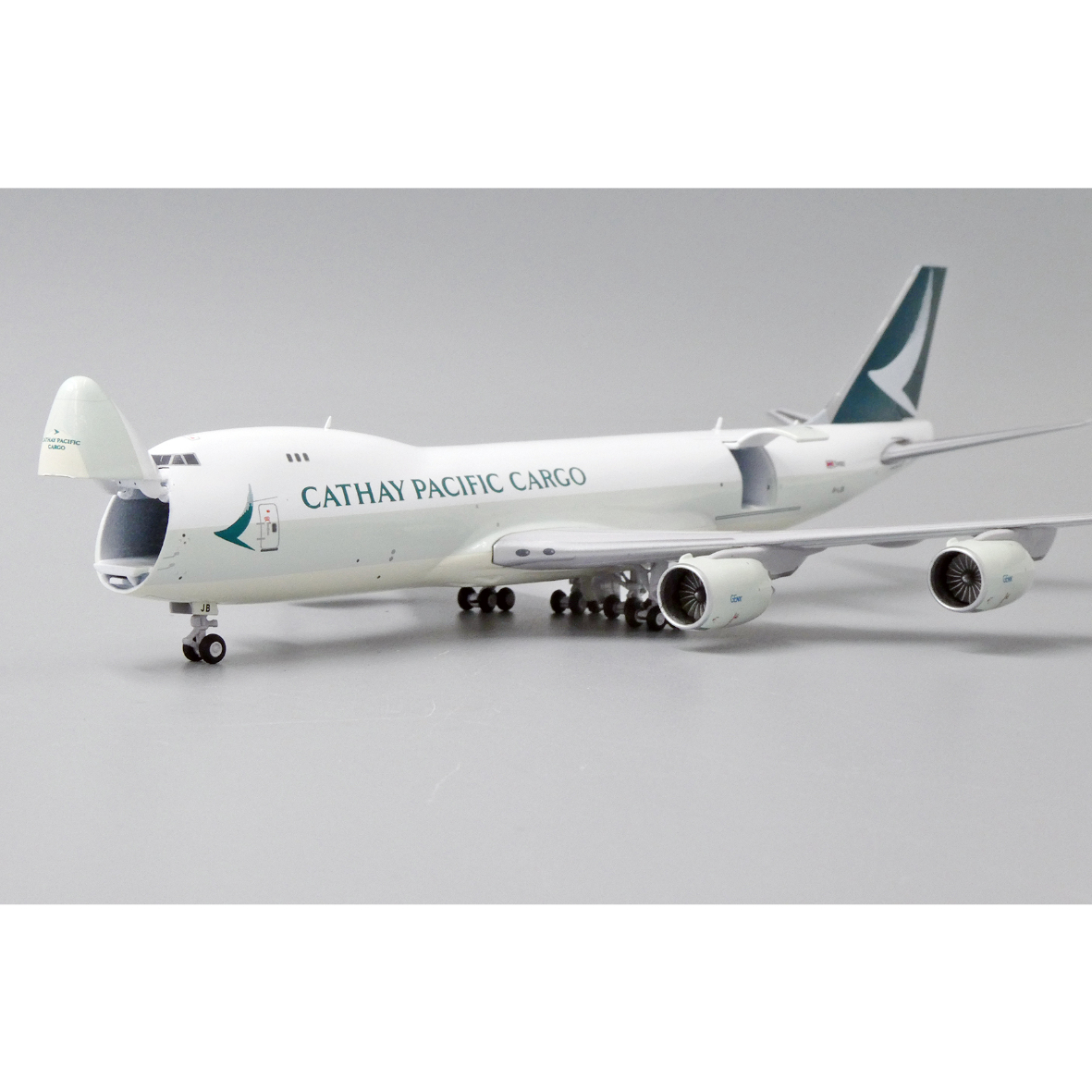 1/400 Cathay Pacific B747-8F カーゴドア開閉可 original