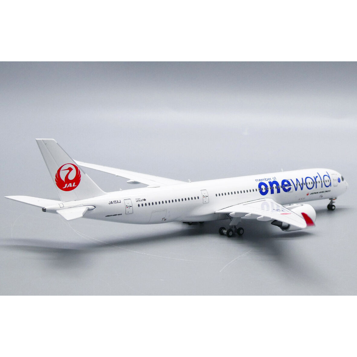 JAL A350-900 ワンワールド塗装 JA15XJ 1/200モデル 1/200 JAL A350-900 ONEWORLD JA15XJ スナップインモデル: JAL