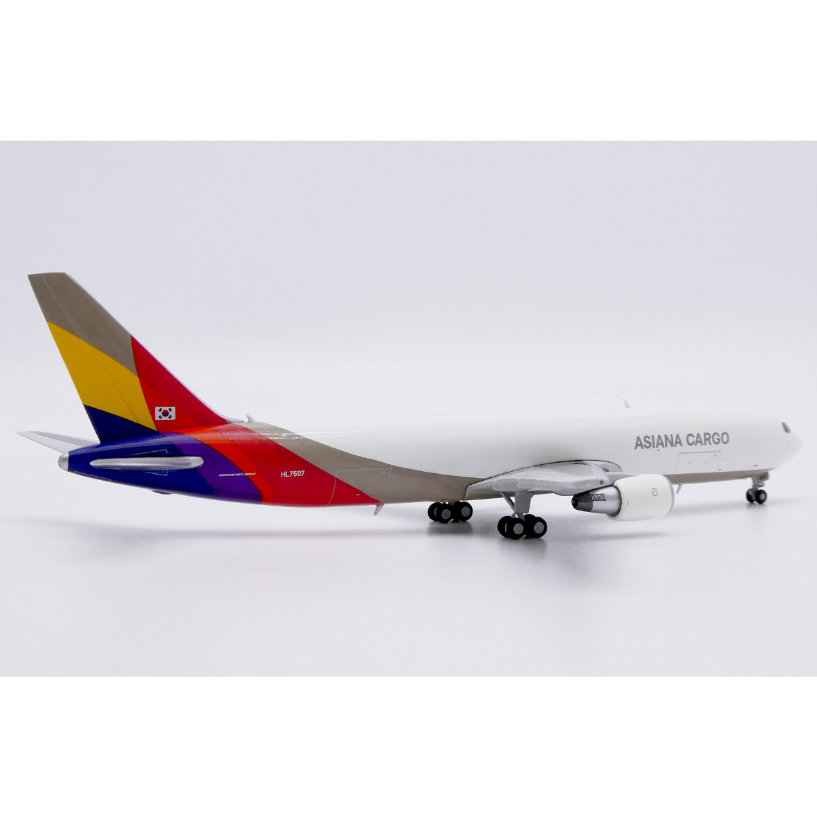 1/400 767-300F アシアナ航空 HL7507 | ひこーきちゃん模型専門店