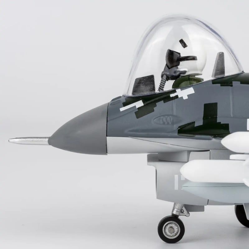 ふぁるこさん専用 お取り寄せ商品】（たまごひこうき・Snap-Fit Cute）F-16AM