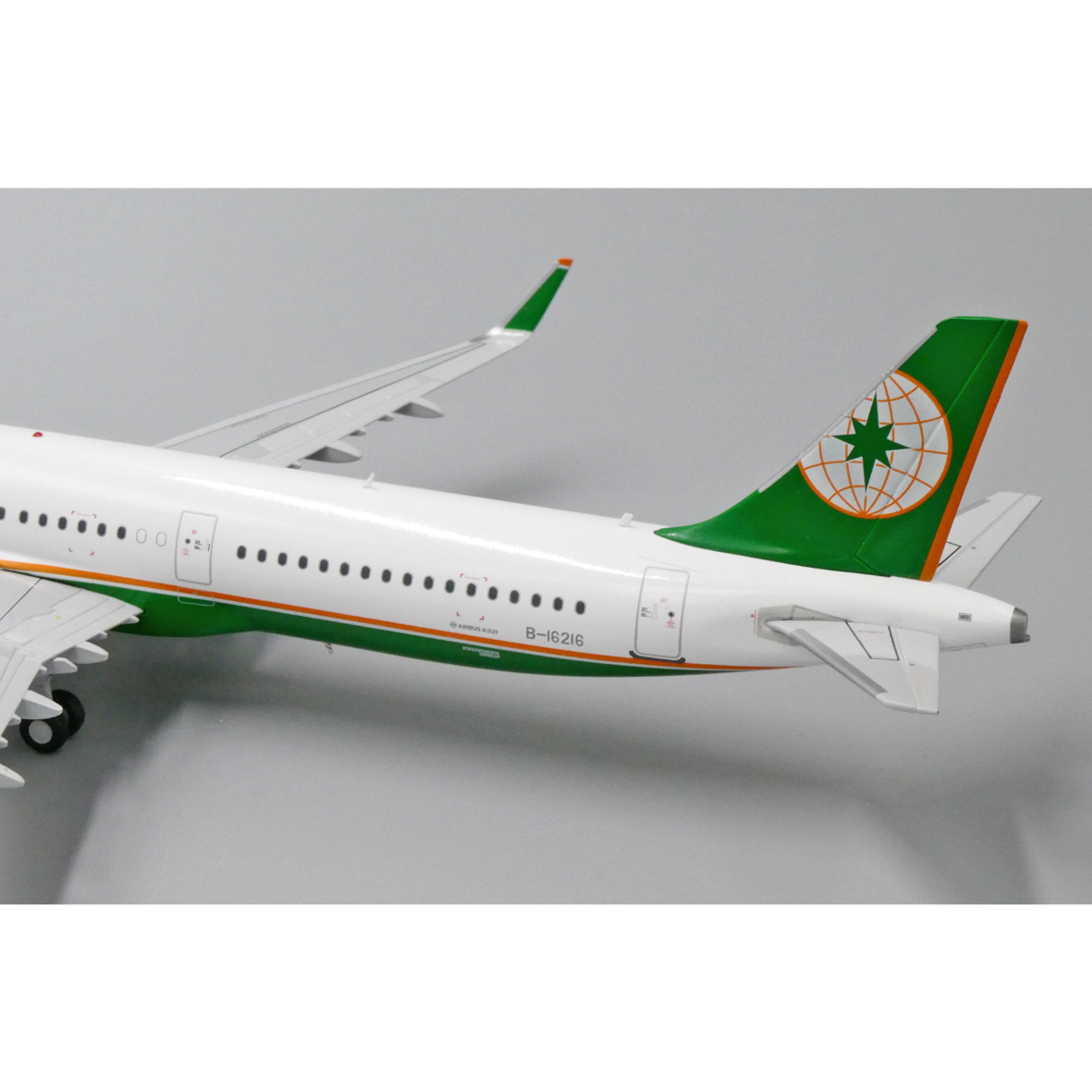 お取り寄せ商品】1/200 A321 エバー航空 B-16216 | ひこーきちゃん お取り寄せ商品】1/200 A321 エバー航空 B-16216 | ひこーきちゃん