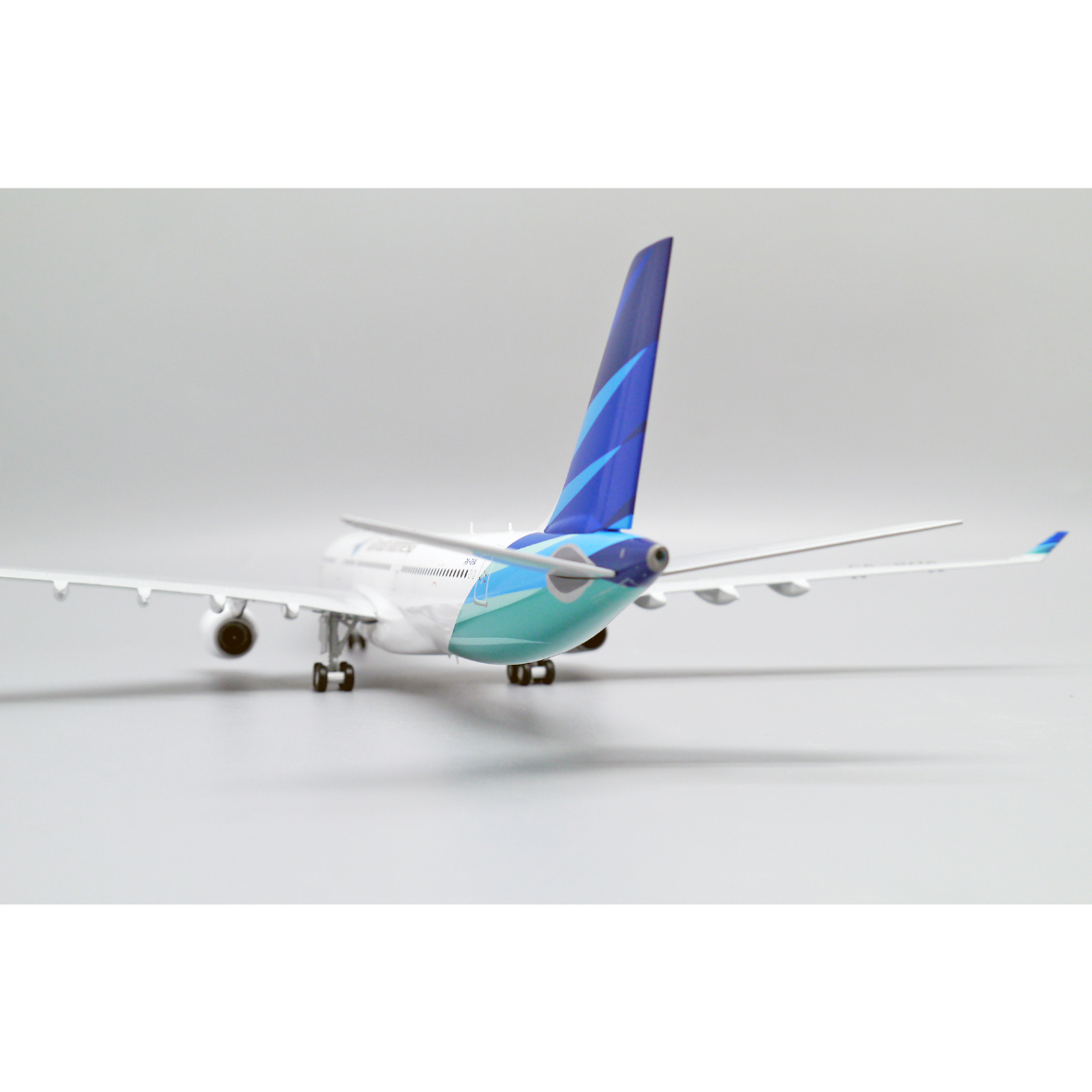 お取り寄せ商品】1/200 A330-300 ガルーダ・インドネシア航空 PK-GHA