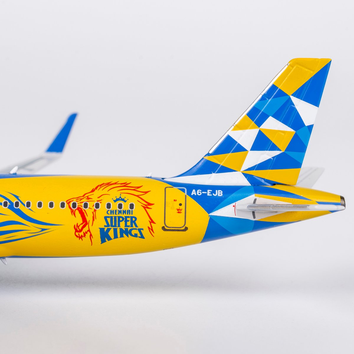 お取り寄せ商品】 1/400 A320neo エティハド航空「First A320n