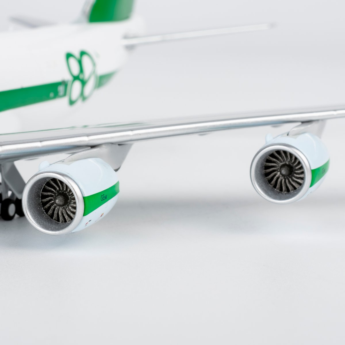 お取り寄せ商品】1/400 747-8F キャセイパシフィック航空「キャセイ80