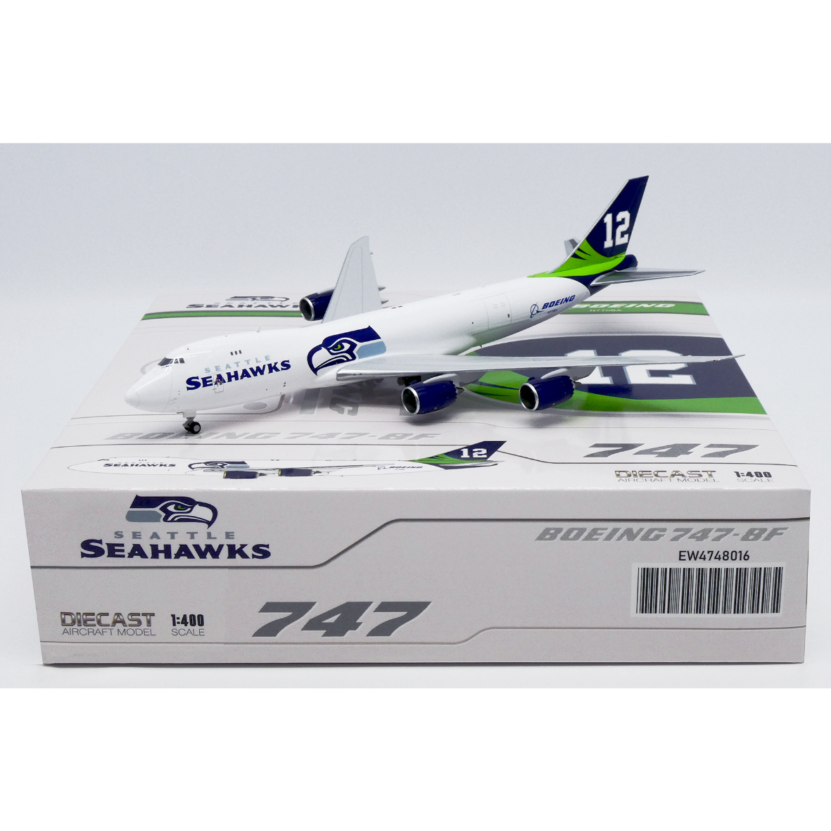 1/400 747-8F ボーイング社「シアトル・シーホークス特別塗装機