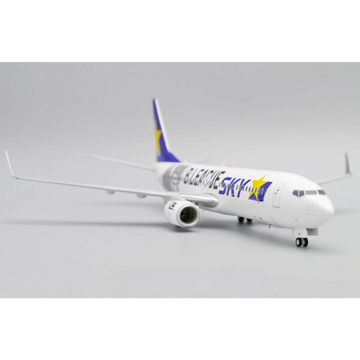 スカイマーク B737-800 「B.LEAGUE JET」特別塗装 1/400 スカイマーク B737-800 「B.LEAGUE JET」特別塗装 1/400