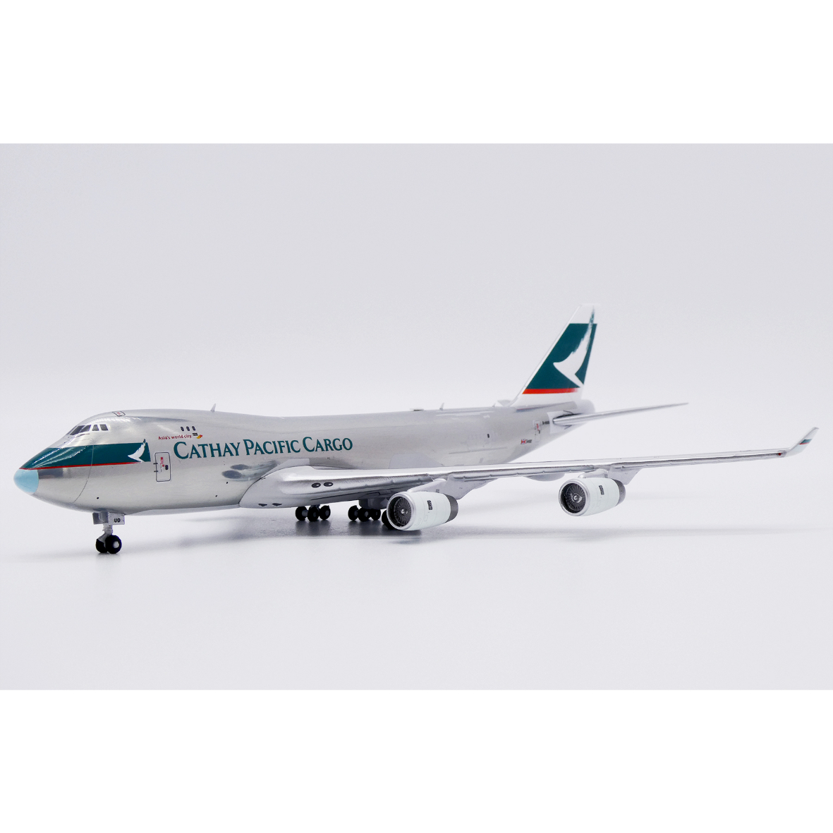 1/400 747-400F キャセイパシフィック航空 B-HUO (ポリッシュ仕上げ