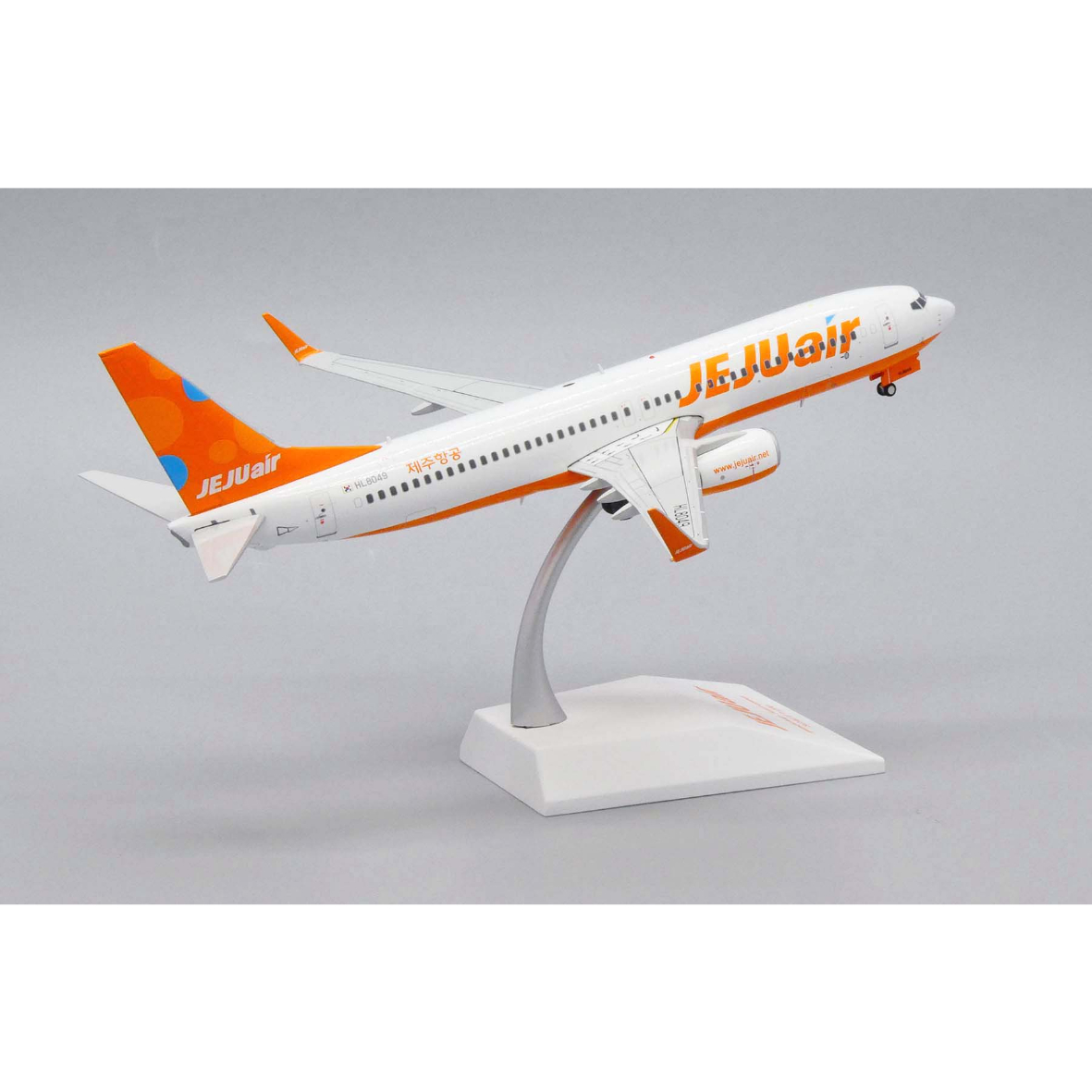 お取り寄せ商品】1/200 737-800 チェジュ航空 HL8049 スタンド付き