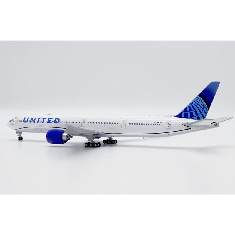 ホーガンウイングス ユナイテッド航空 B777-300ER - 民間航空機