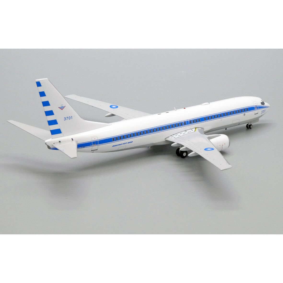 Boeing 737-800 電飾加工済航空機模型 Amazon | 商談用Boeing 737-800 電飾加工済航空機模型 | プラモデル 通販