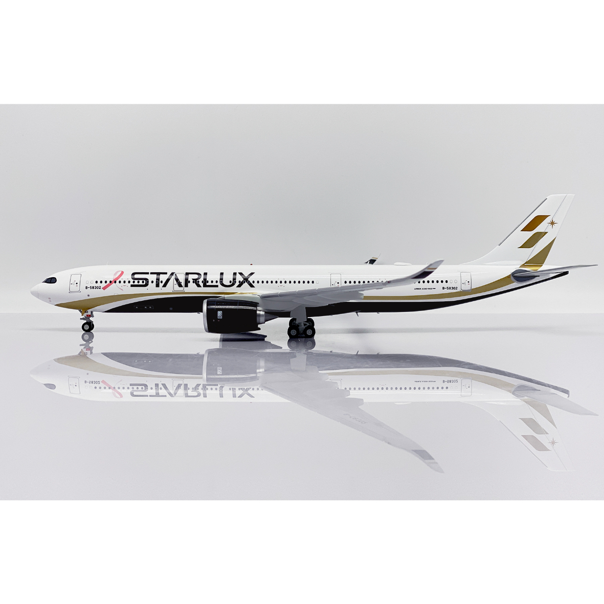 1/200 A330-900NEO スターラックス航空[ピンクリボン 特別塗装