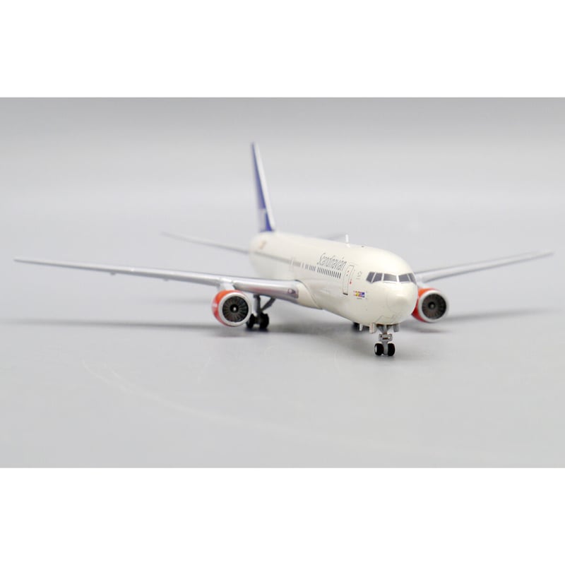 お取り寄せ商品】1/400 767-300ER スカンジナビア航空 LN-RCH |