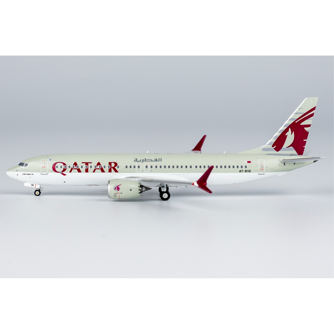 カタール航空 B787-9 1/400 飛行機模型 61Wle0B7w7L._UF894