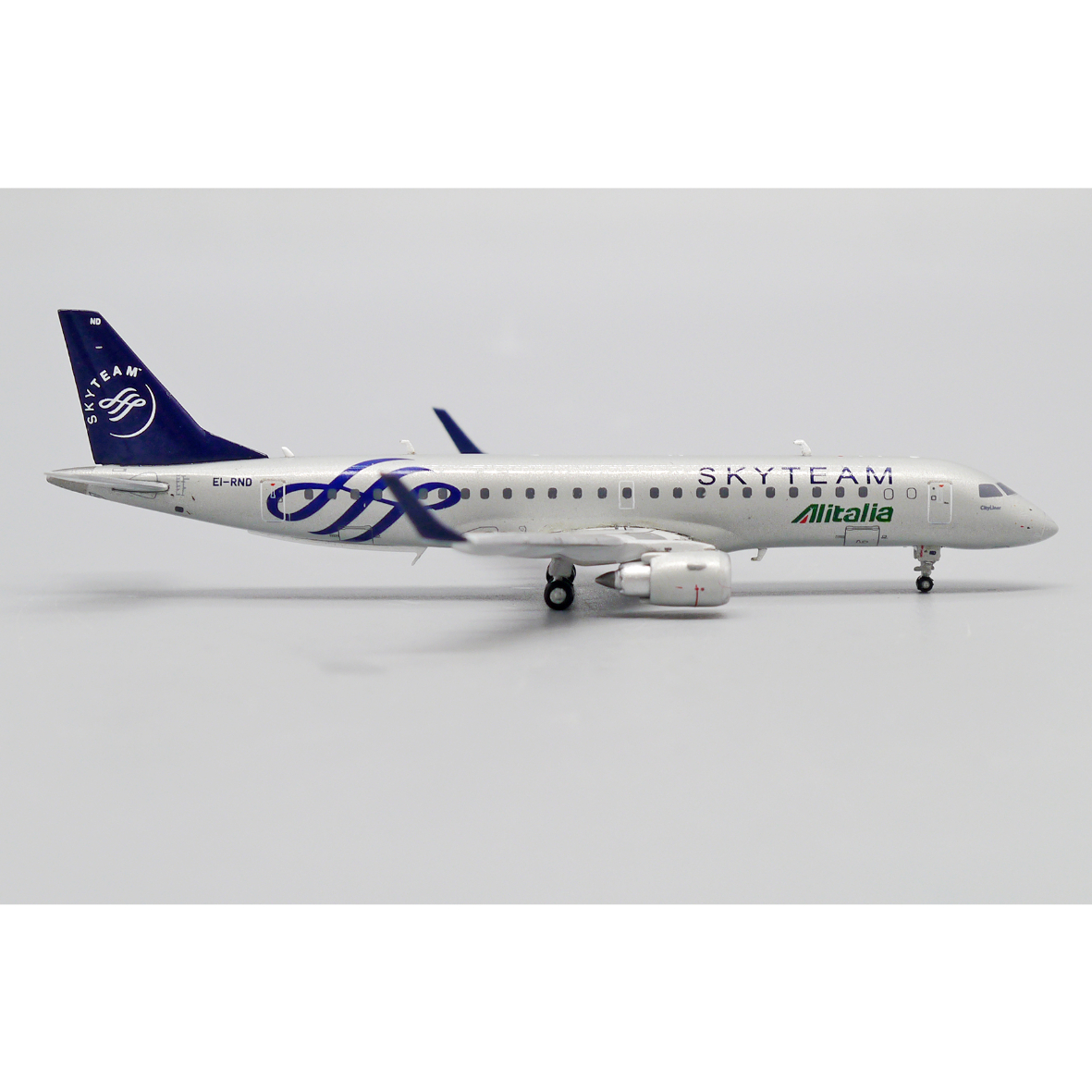 アリタリア・シティライナー ERJ-190 EI-RND 1/400 お取り寄せ商品】1/400 ERJ-190STD アリタリア・シティライナー