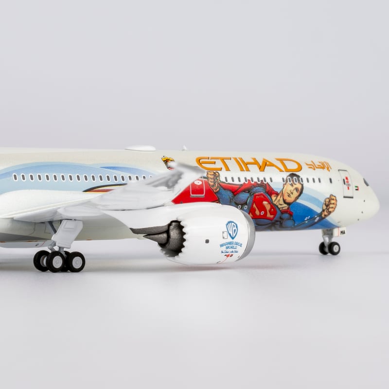 ETIHAD AIRWAYS エティハド 787-10 ワーナー・ブラザース Etihad Unveils New 787 Livery Featuring Warner Bros Superman