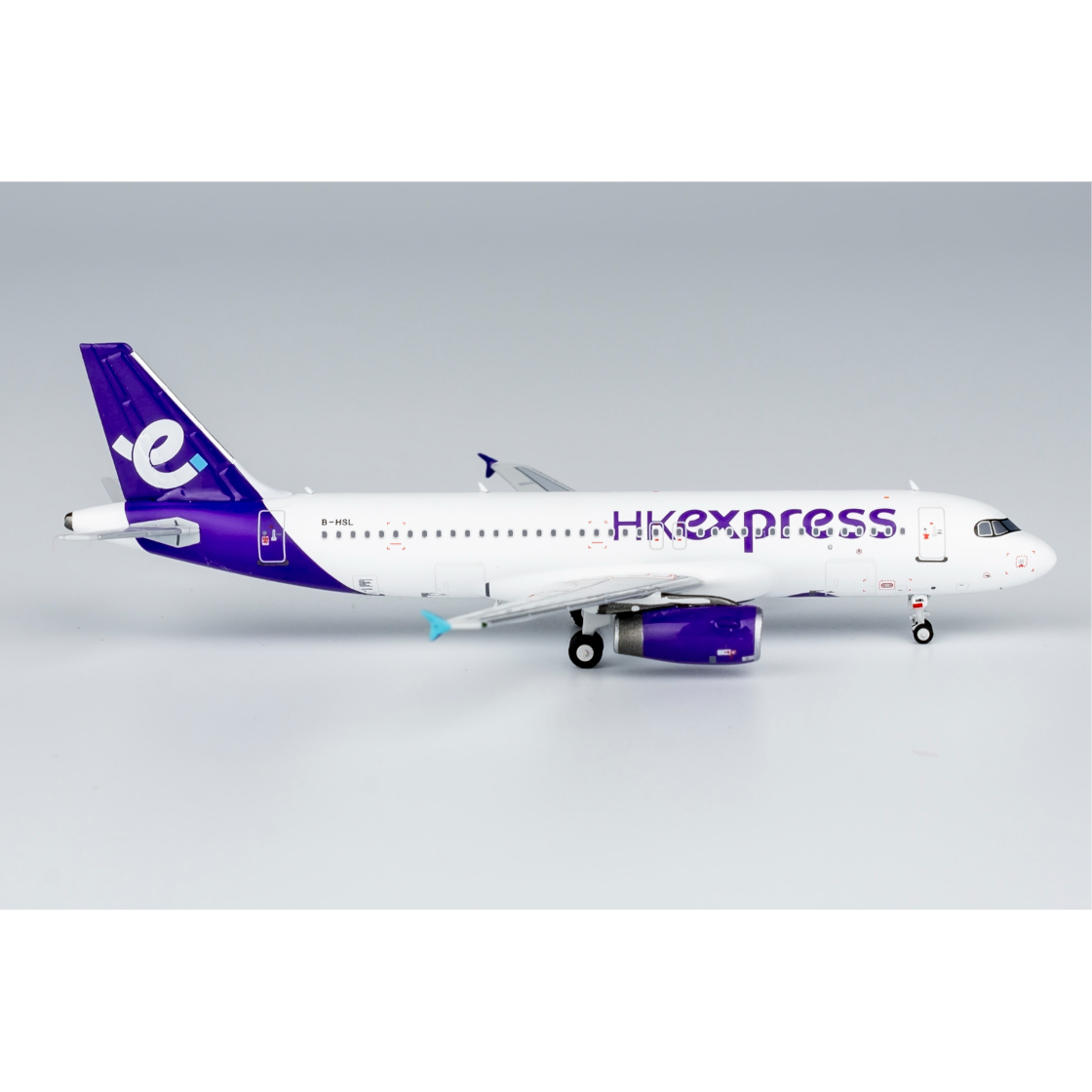 香港航空 A320 1/200 箱に少し傷あり 香港航空 A320 1/200 箱に少し傷あり 香港航空 A320 1/200 箱に