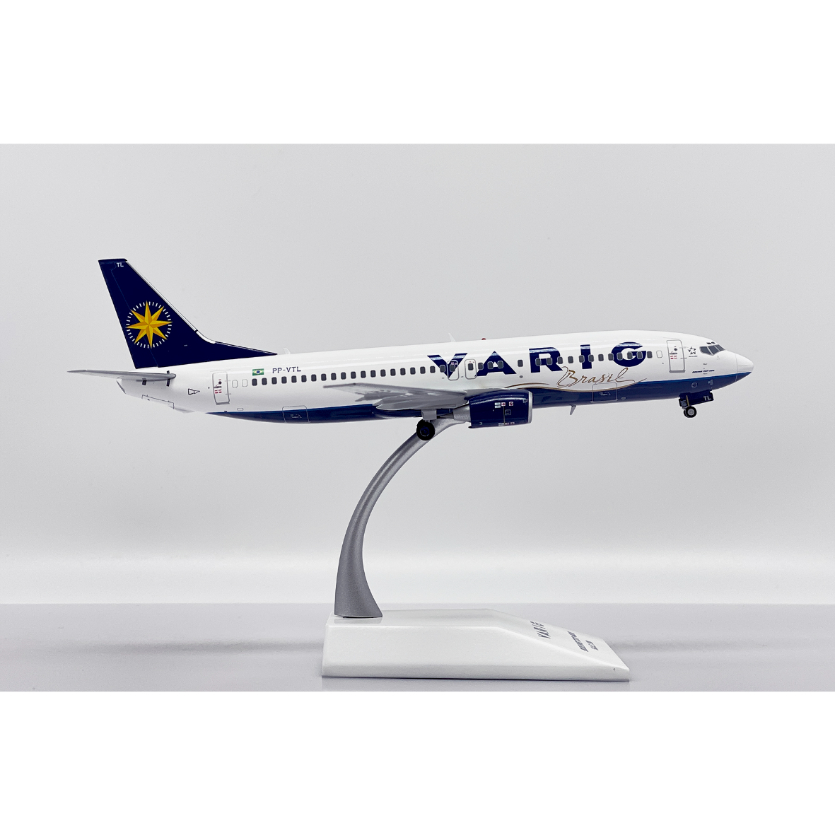 JC Wings 1:200 ヴァリグブラジル B737-200 PP-VMK 1/200 B737-200 VARIG ヴァリグブラジル PP-VMG ［IF732RG0822P
