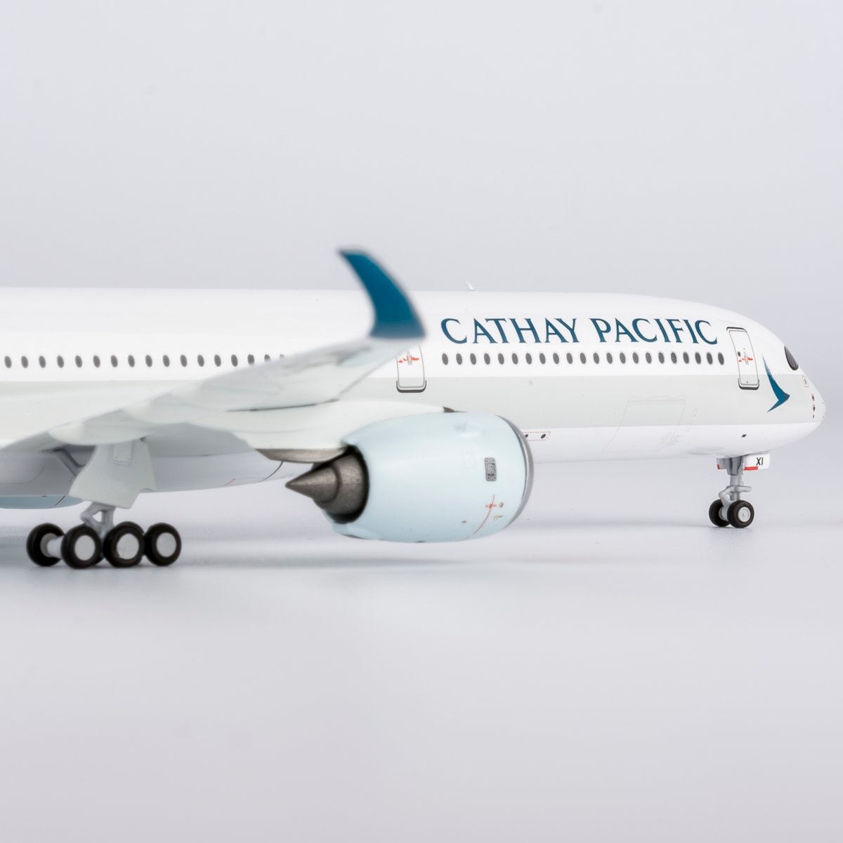 1/400 A350-1000 キャセイパシフィック航空「香港啓徳空港100周年記念